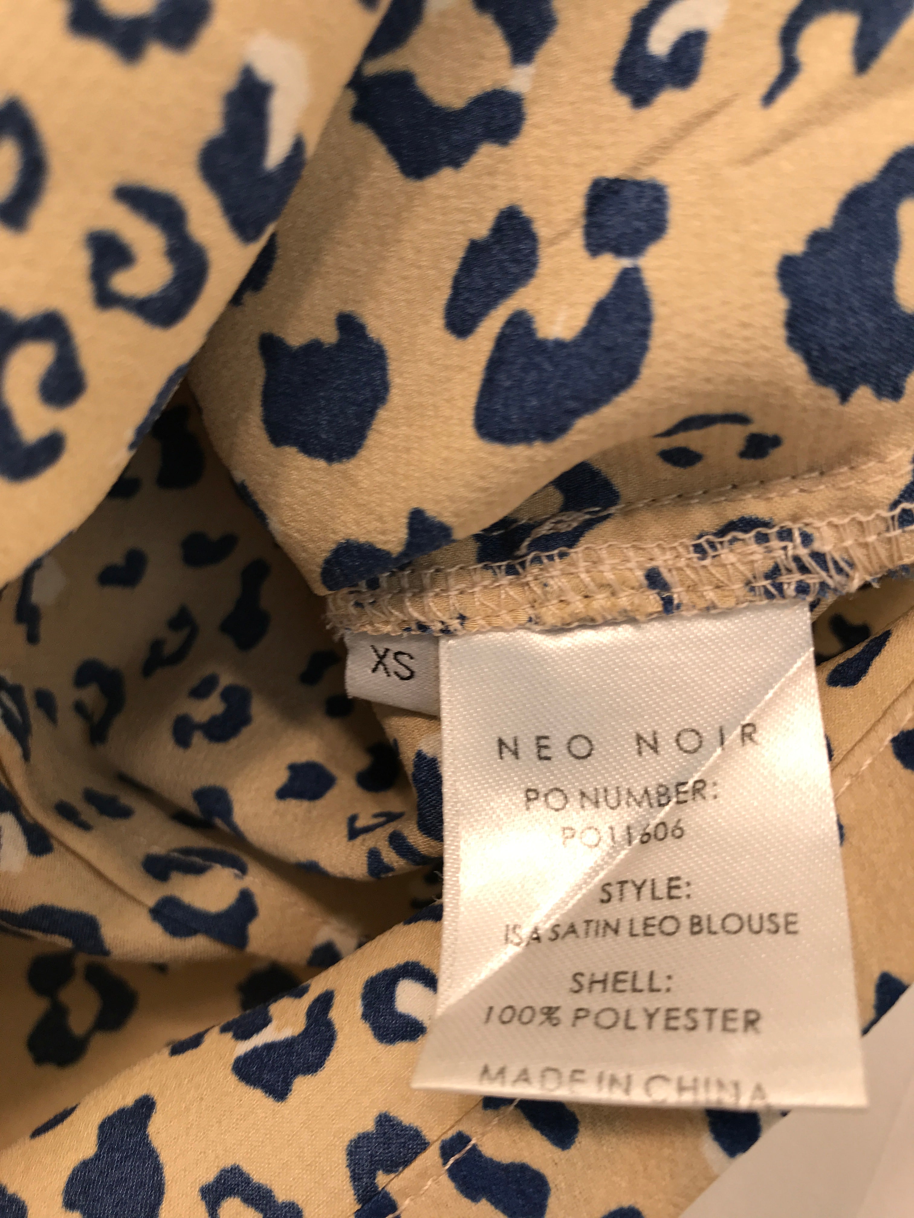 Neo Noir Bluse